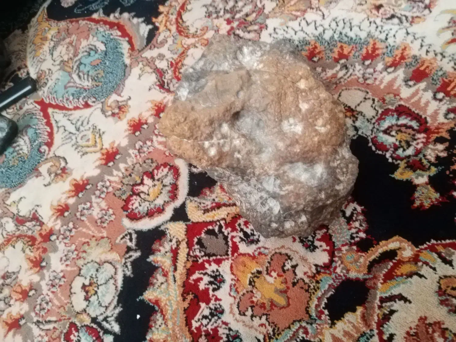 شهاب سنگ|کلکسیون اشیاء عتیقه|طاغنکوه, |دیوار