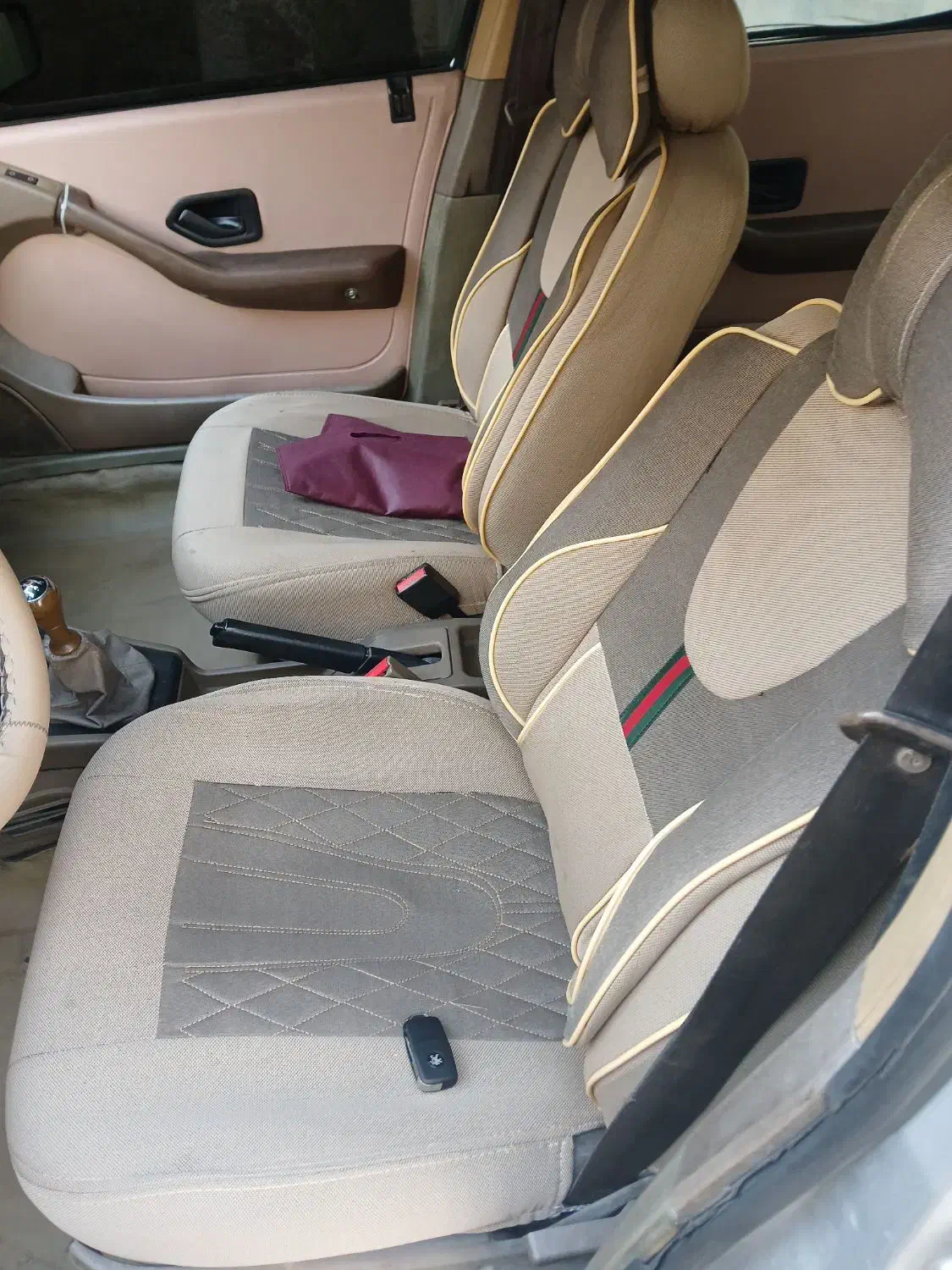 پژو۴۰۵|خودرو سواری و وانت|ساوه, |دیوار