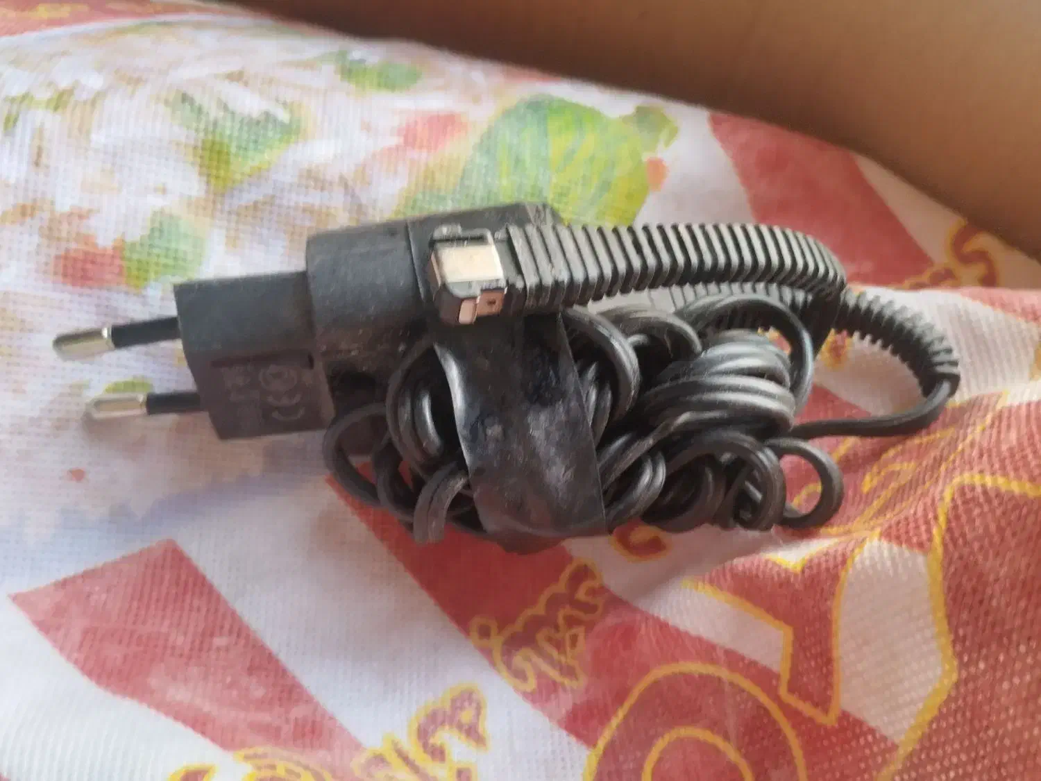 شارژر اصلی ریش تراش براون|آرایشی، بهداشتی، درمانی|کوهدشت, |دیوار