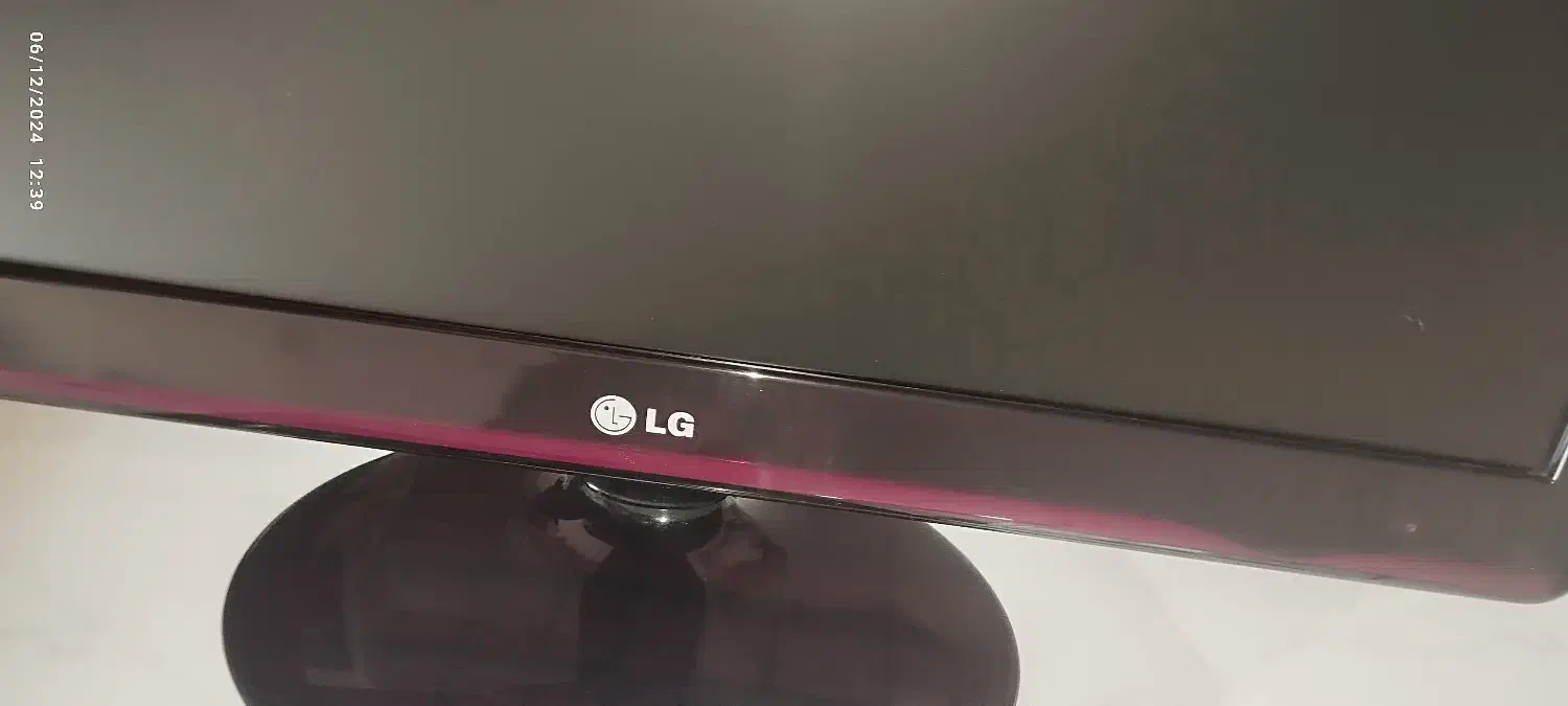 مانبتور 21/5 واید برند LG  در حد نو|قطعات و لوازم جانبی رایانه|هشتگرد, شهرک مهستان ۱|دیوار