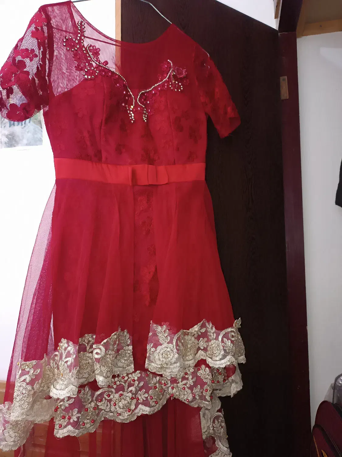 لباس مجلسی|لباس|ساری, |دیوار