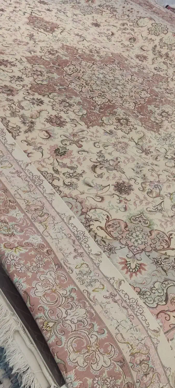 فرش جفت ۱۲ متری نقشه شیر فر در حد نو|فرش|تبریز, |دیوار