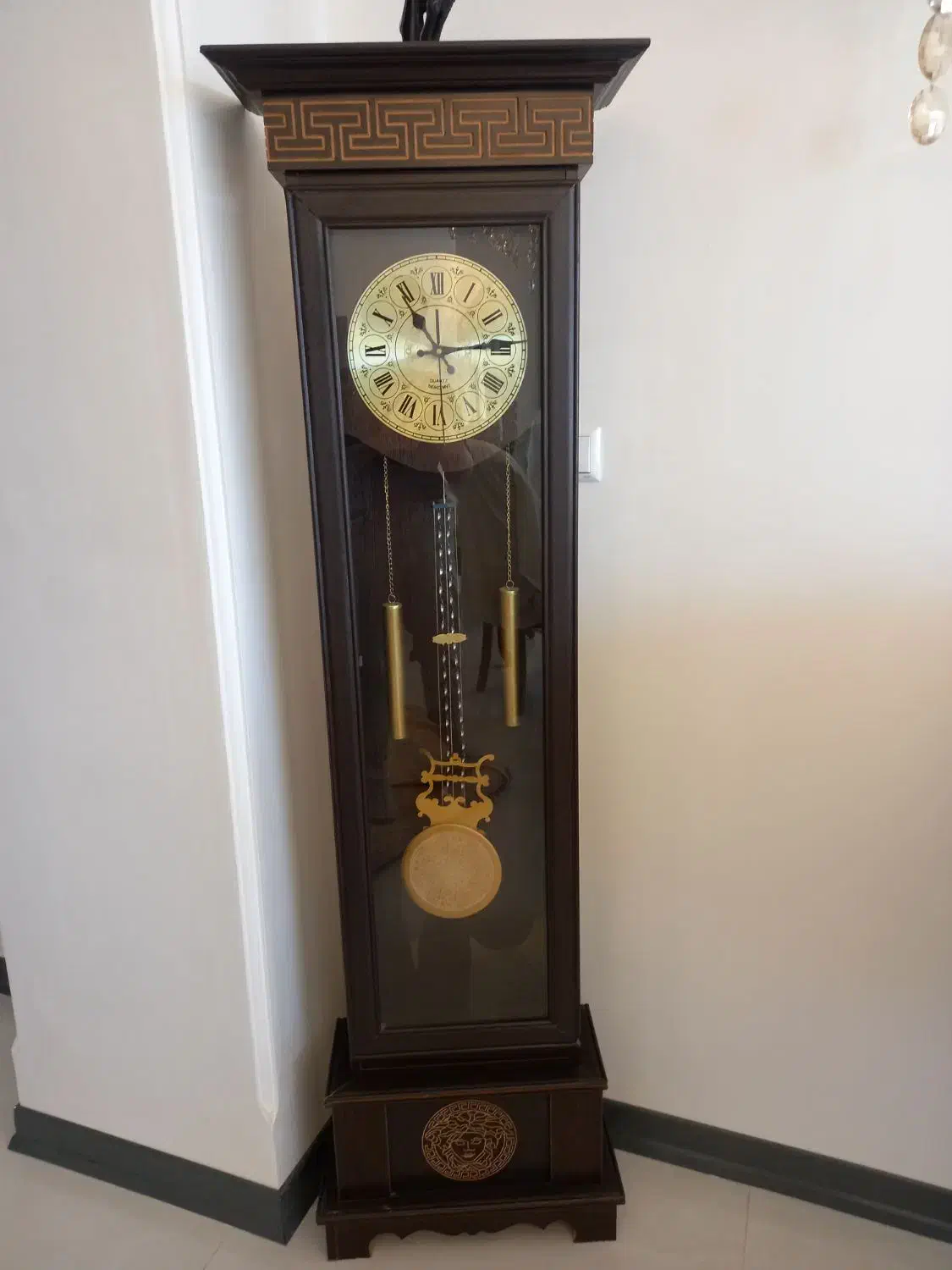 ساعت ایستاده شیک و نما دار|ساعت دیواری و تزئینی|بروجرد, |دیوار