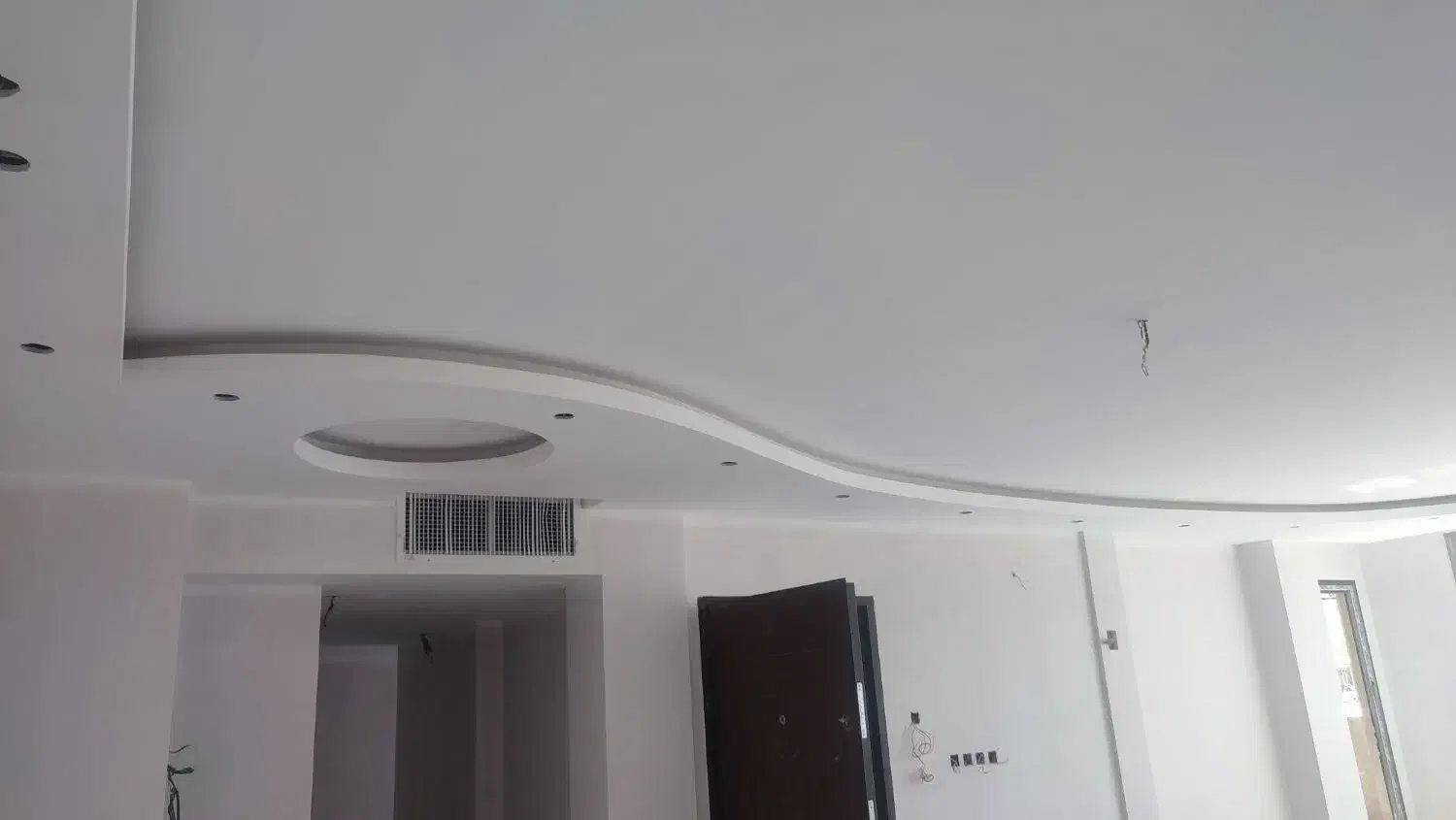 استخدام نقاش ساختمان|استخدام معماری، عمران و ساختمانی|خمینیشهر, |دیوار