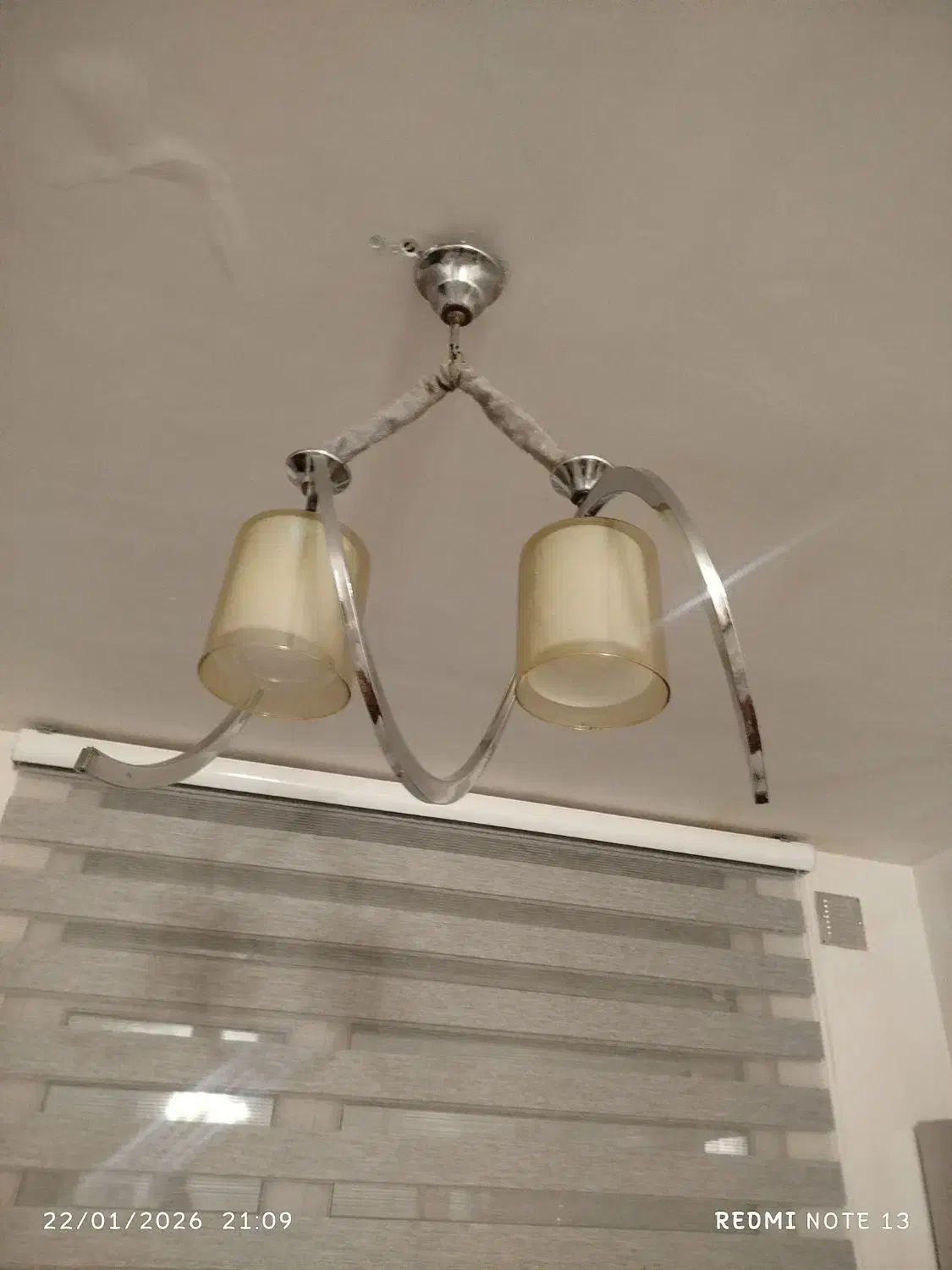 دو عدد لوستر|لوستر و چراغ آویز|اراک, |دیوار