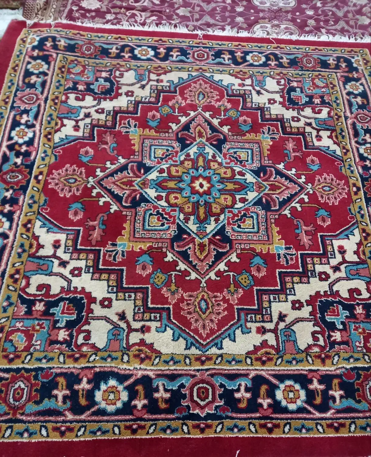 فرش ۴ متری در حد نو|فرش|اهر, |دیوار