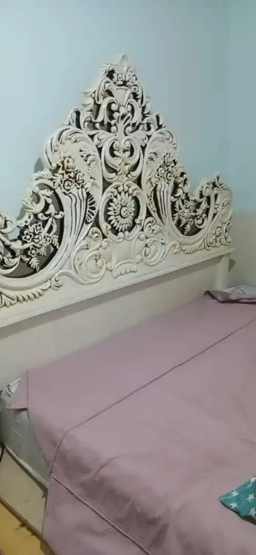 یک سرویس تخت چوب روس درحدنو|تخت و سرویس خواب|شیراز, سلطان آباد|دیوار