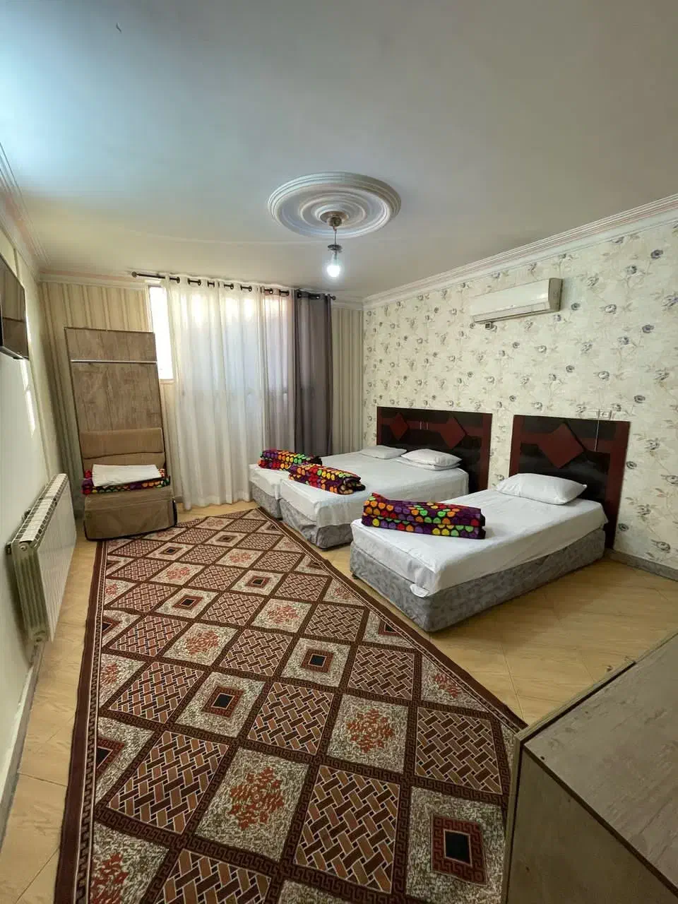 سفر به مشهد باقطار واتوبوس|تور و چارتر|بروجرد, |دیوار