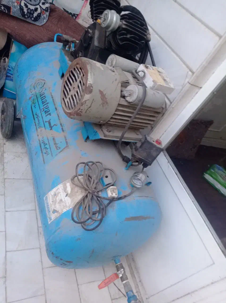 پمپ باد|ماشین‌آلات صنعتی|قلعه نو, |دیوار