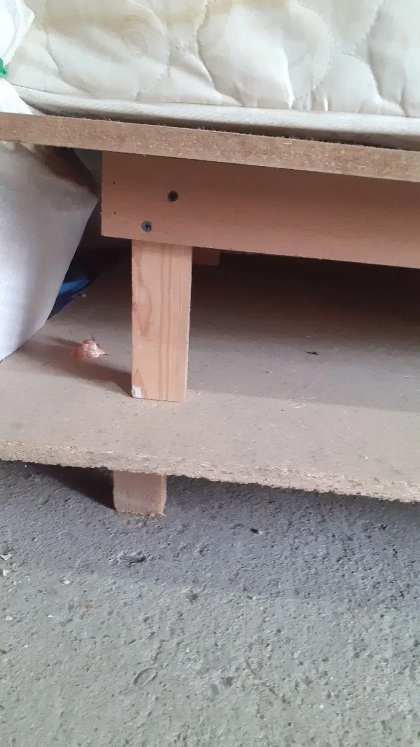 فروش تخت خوش خواب دو نفره کاملا سالم|تخت و سرویس خواب|تنکابن, |دیوار