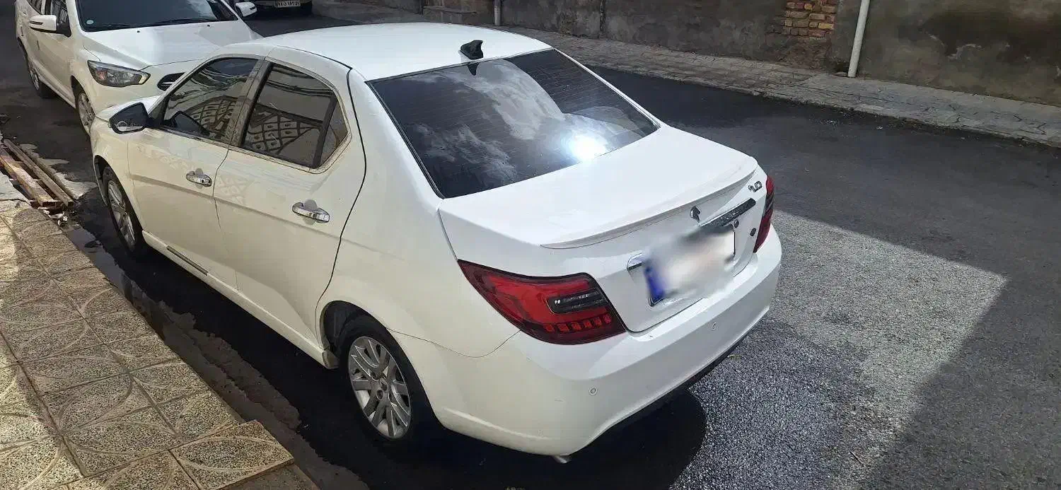 دنا پلاس|خودرو سواری و وانت|دورود, |دیوار