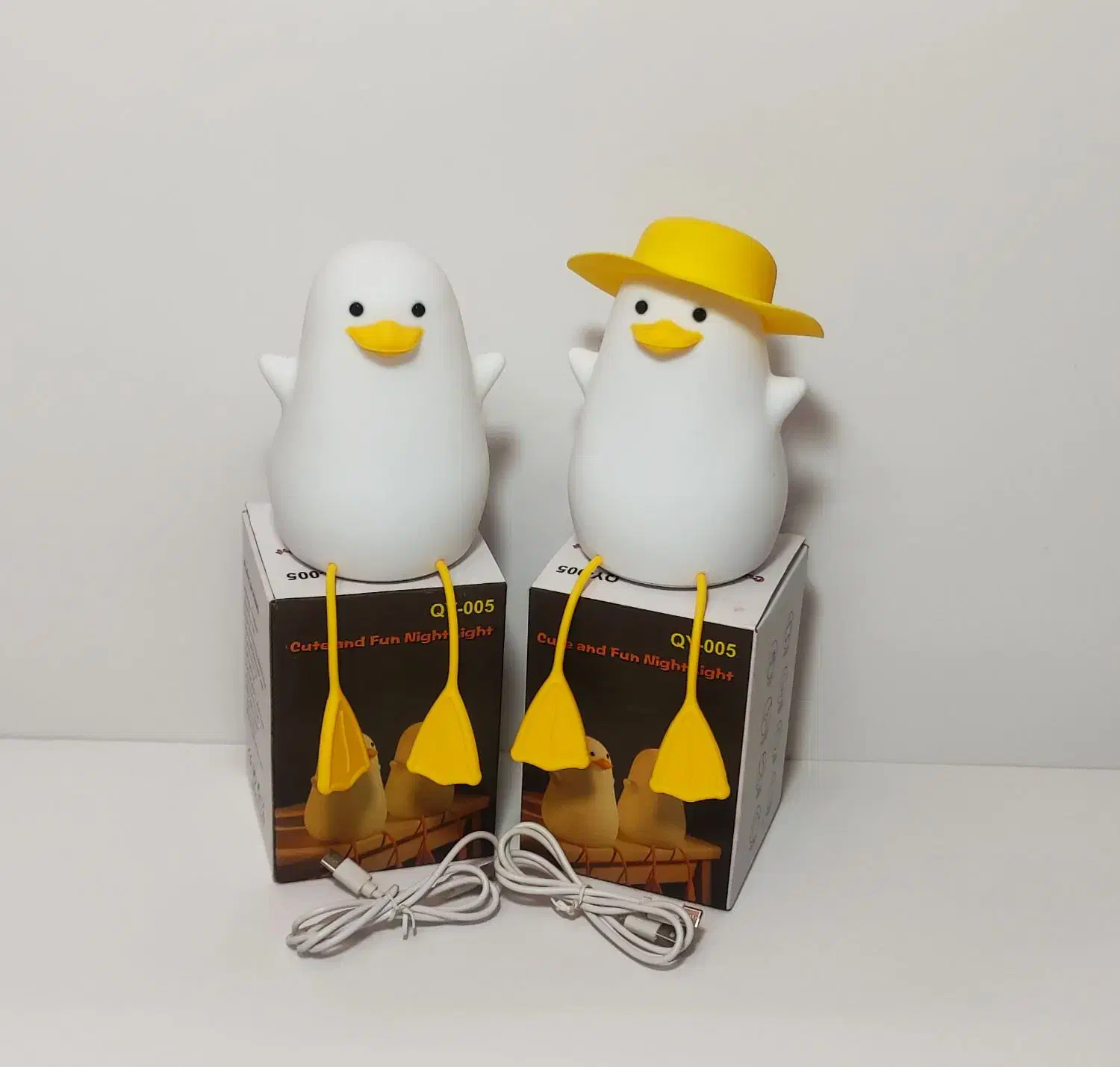چراغ خواب سیلیکونی اردک هم کلاه دار هم بدون کلاه|چراغ خواب و آباژور|قم, چهل درخت|دیوار