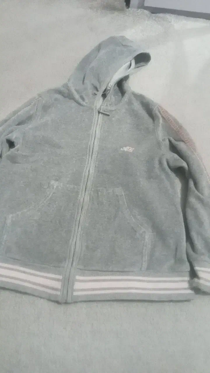 بلوزدخترانه|کفش و لباس بچه|تربت جام, یحیی آباد|دیوار