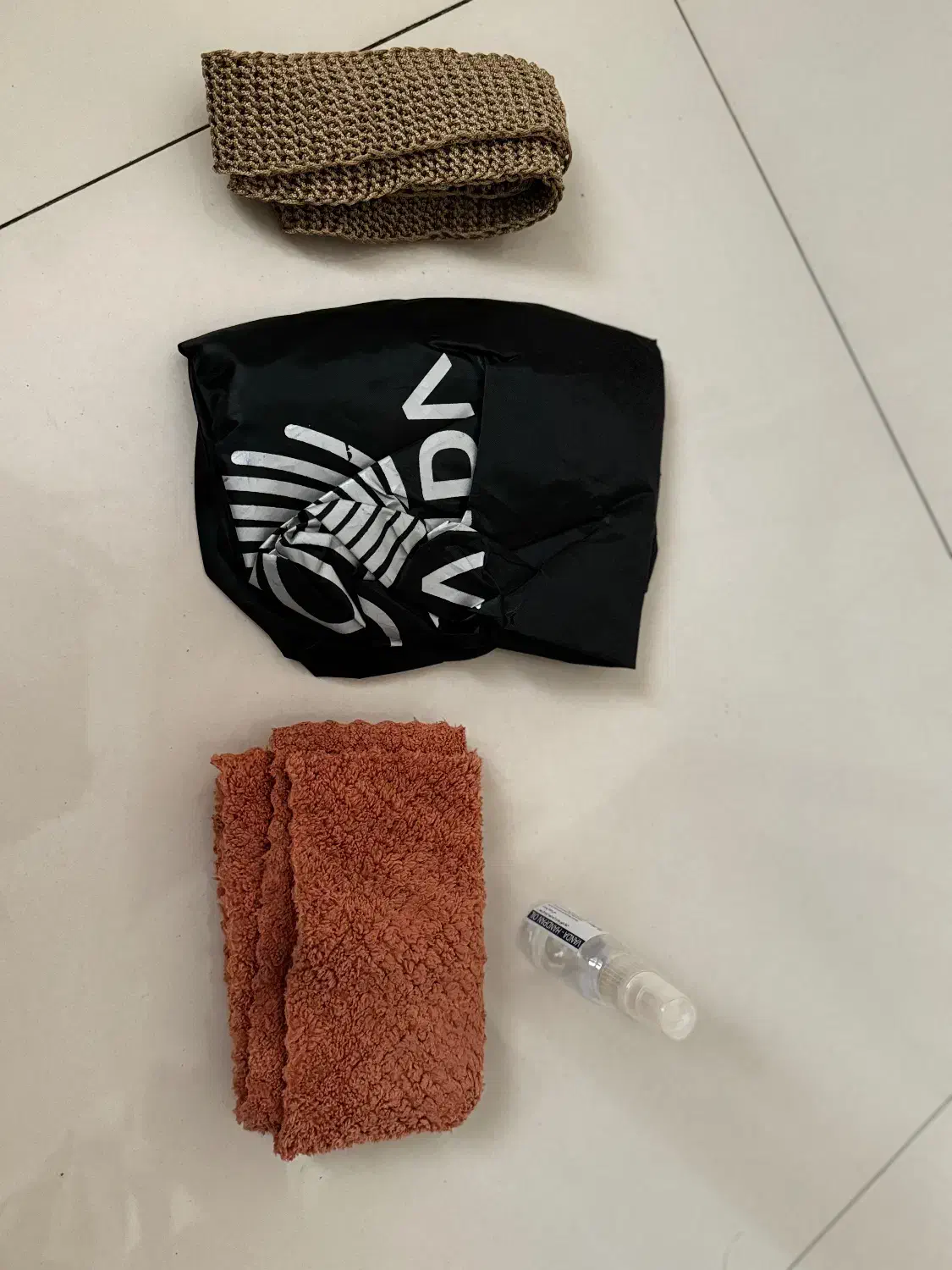 هنگ‌درام vanda|درام و پرکاشن|تهران, نیروی هوایی (پیروزی)|دیوار