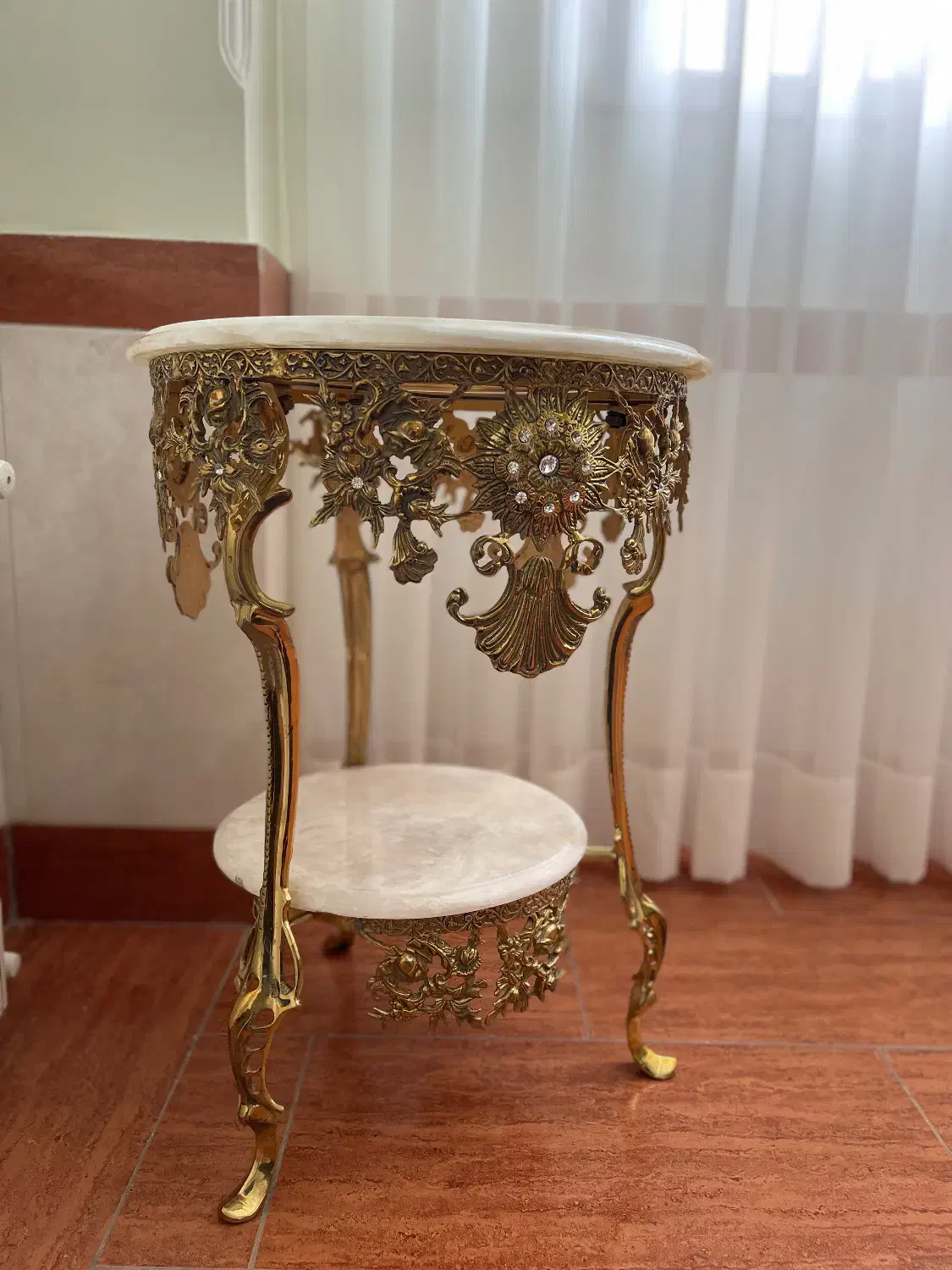 میز برنزی|مبلمان خانگی و میز عسلی|ملکان, |دیوار