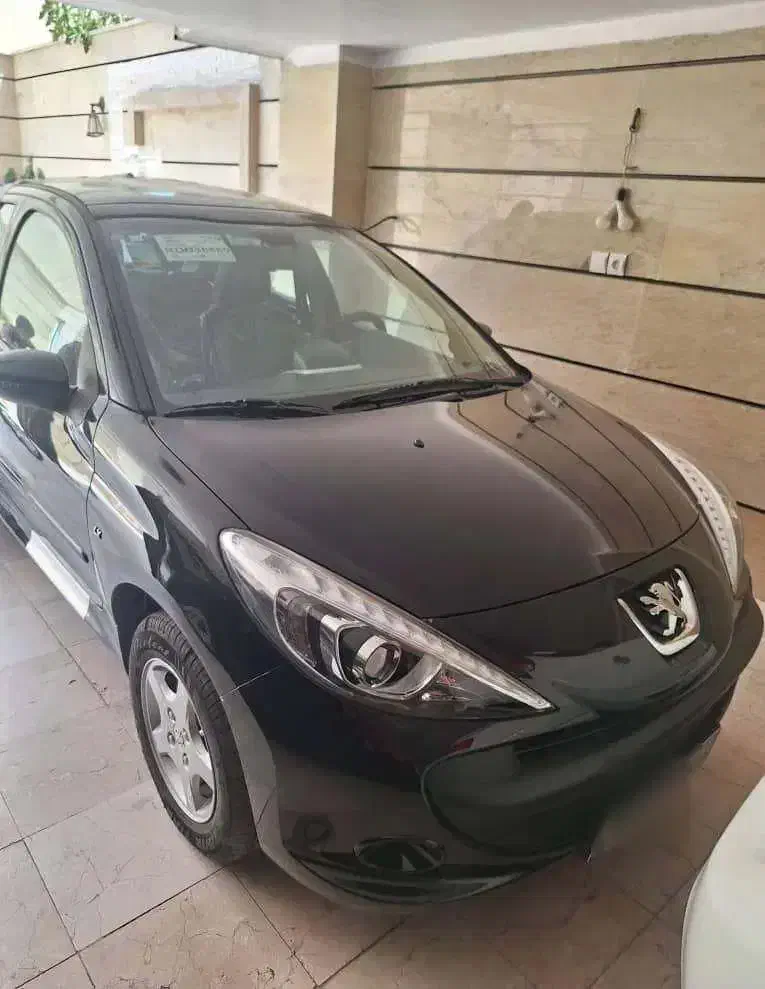 پژو ۲۰۷ پانوراما مشکی آبنوس|خودرو سواری و وانت|اصفهان, خواجه عمید|دیوار