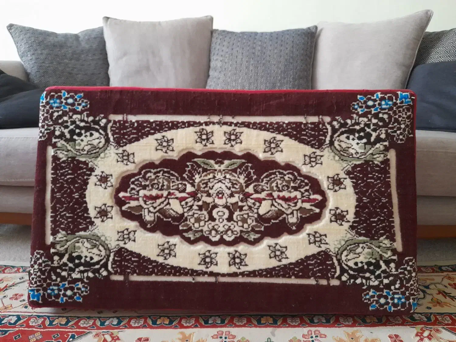 پشتی در حد نو ماشینی|پشتی|زنجان, |دیوار