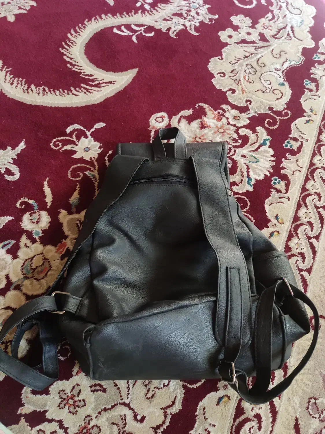 کوله|کیف، کفش، کمربند|گلبهار, شهر جدید گلبهار|دیوار