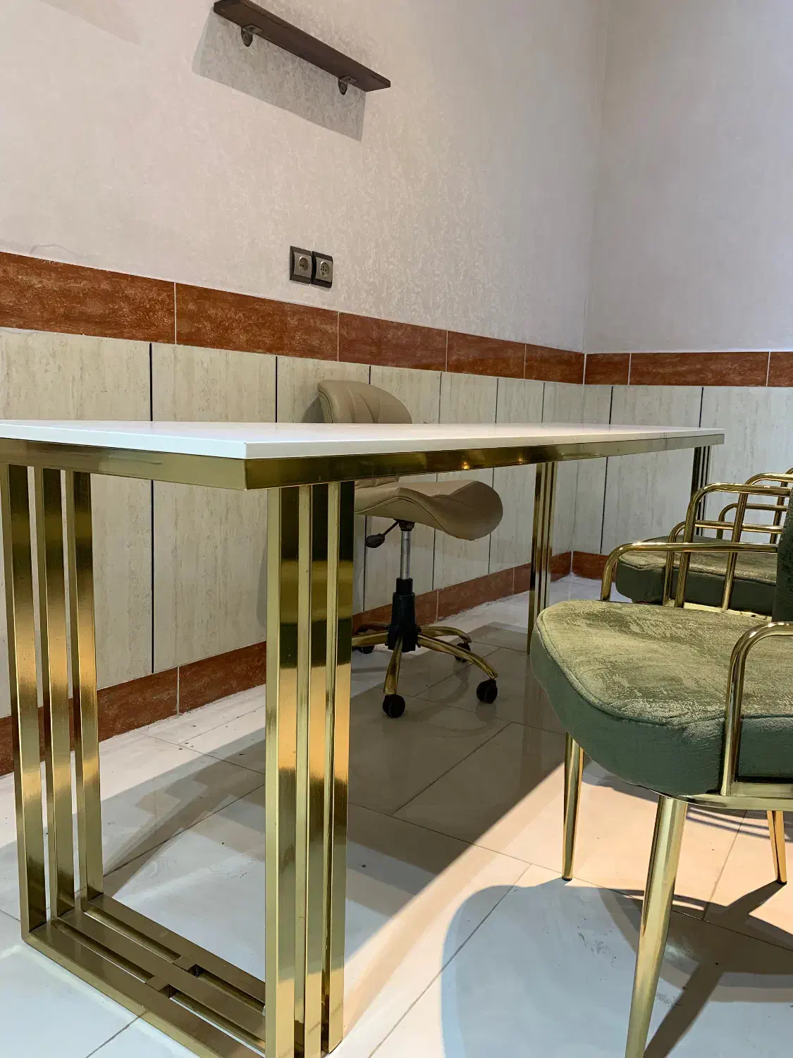 فروش میز و صندلی|مبلمان اداری|بابلسر, |دیوار