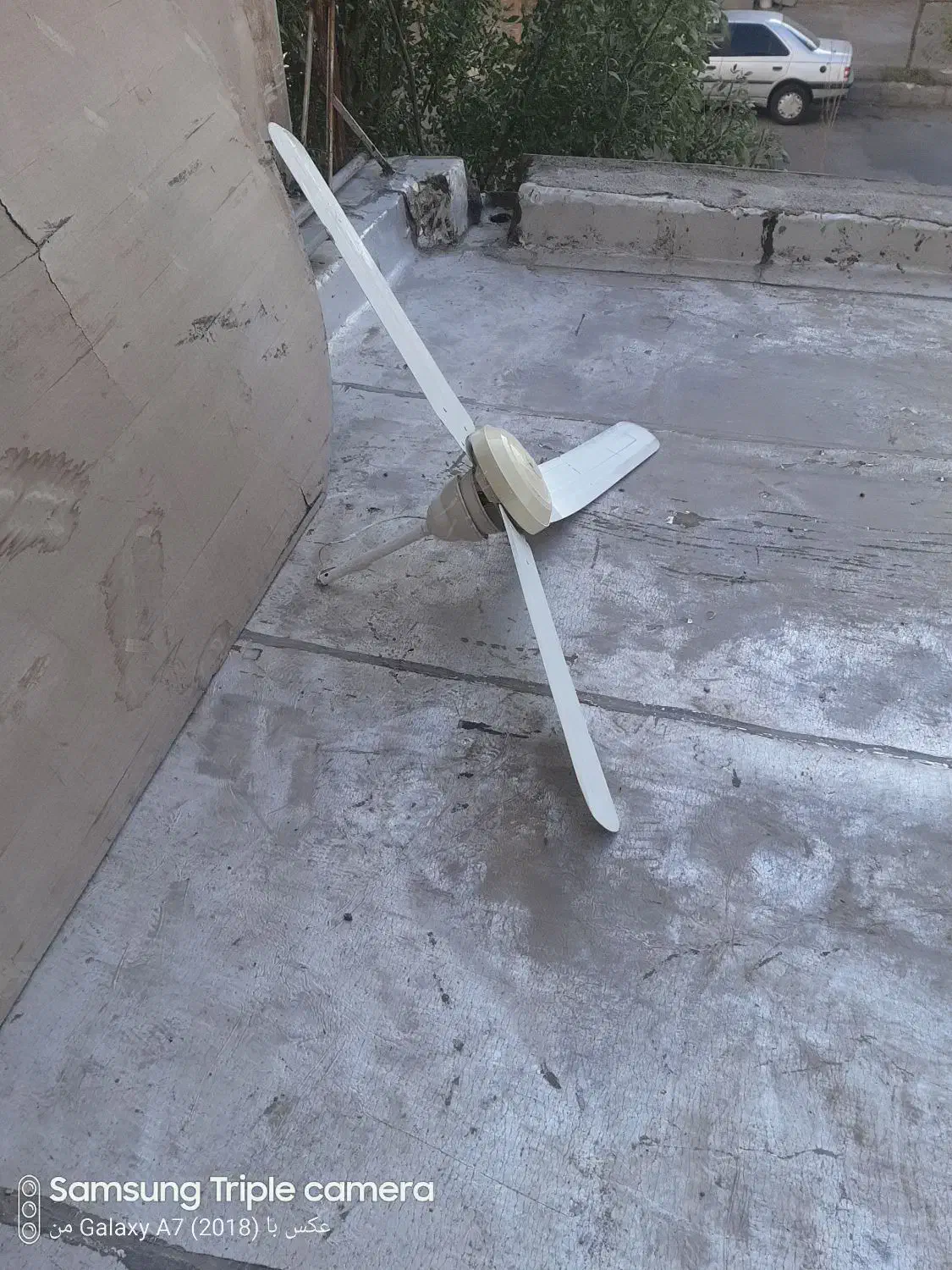 پنکه سقفی ناسیونال|پنکه و تصفیه‌کنندهٔ هوا|کرج, شهرک فهمیده|دیوار