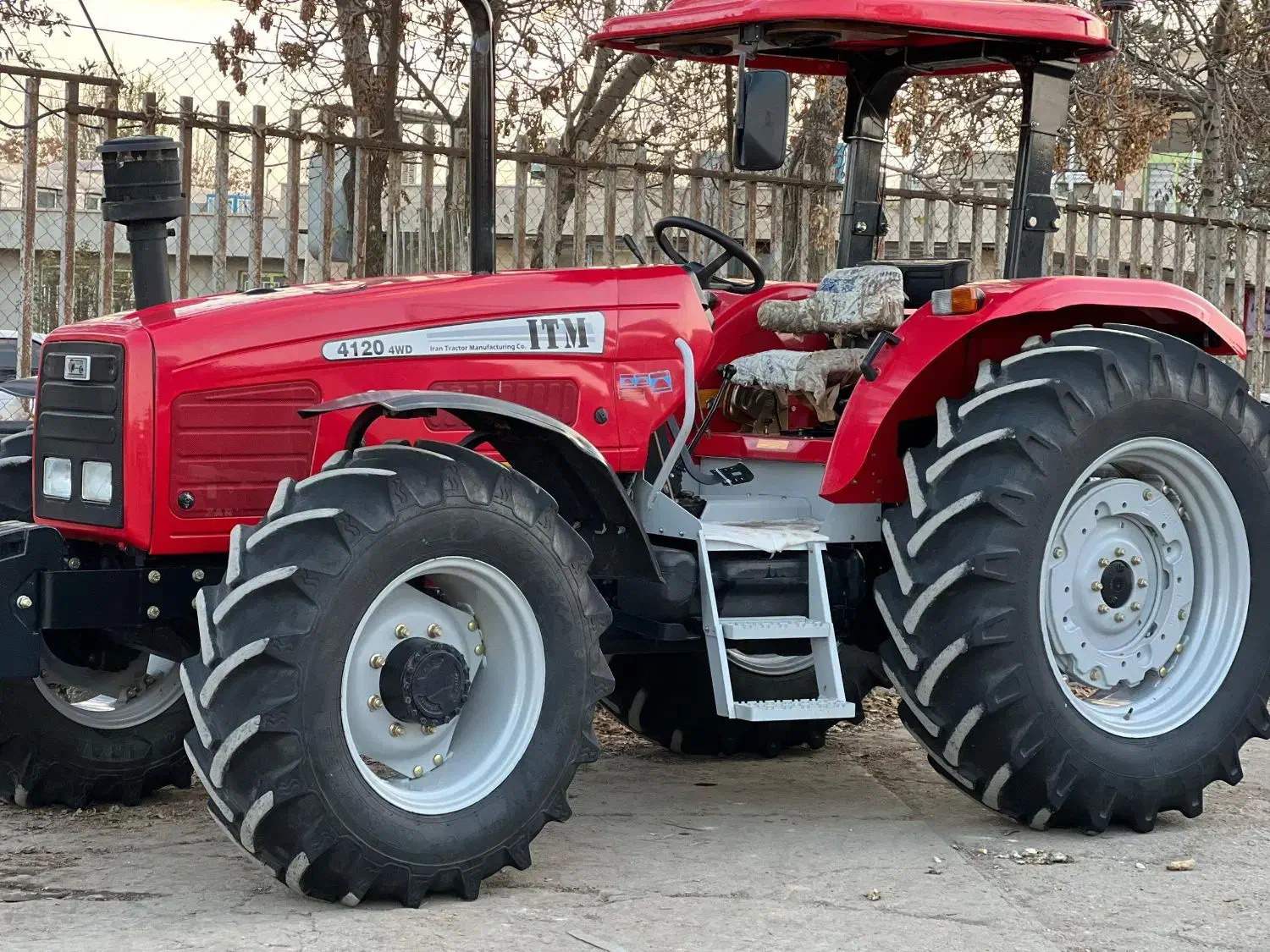 تراکتور 4120|خودرو سنگین|میاندوآب, |دیوار