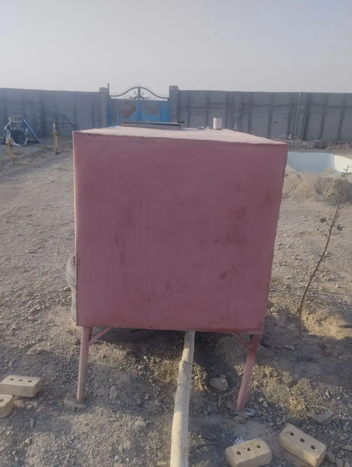 تانکر آب یا گازوییل|مصالح و تجهیزات ساختمان|زبرخان, |دیوار