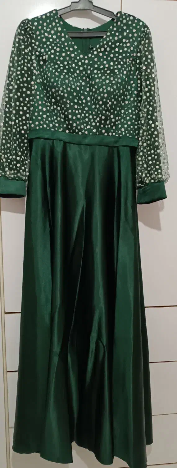 مجلسی نو|لباس|کرج, کوی امامیه|دیوار