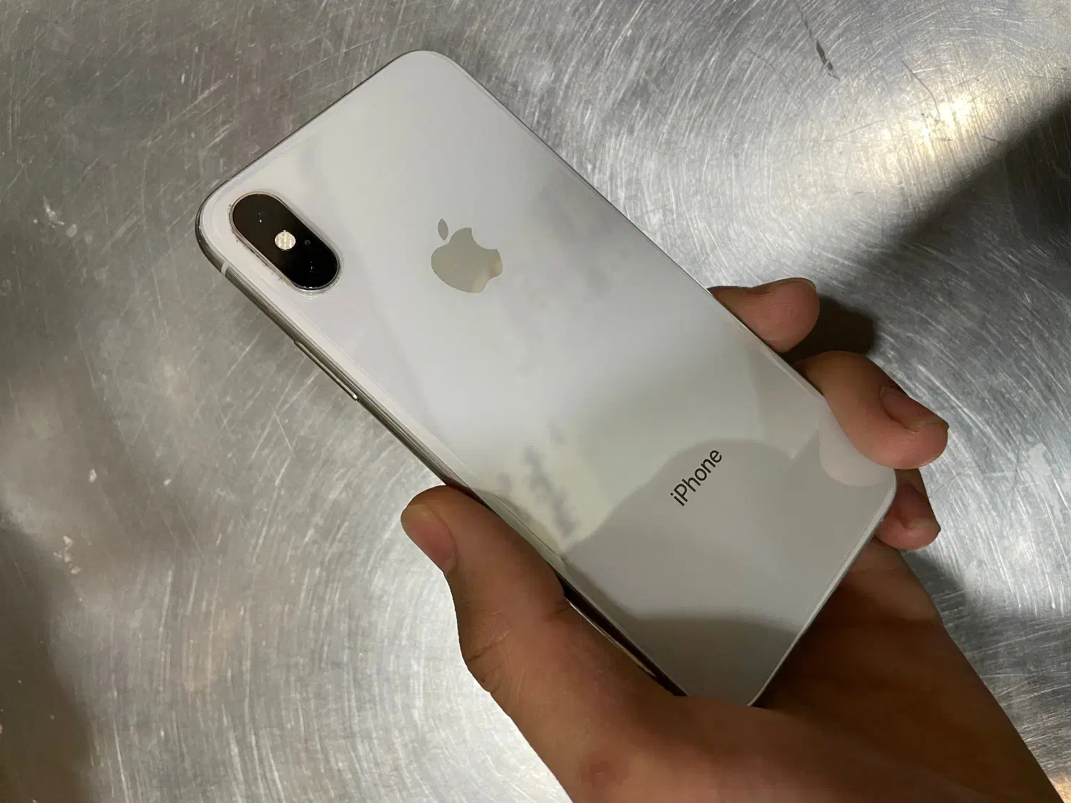 iPhone xs256+یک ادابتور ۲۰وات  اشانتیون|موبایل|مشهد, طلاب|دیوار