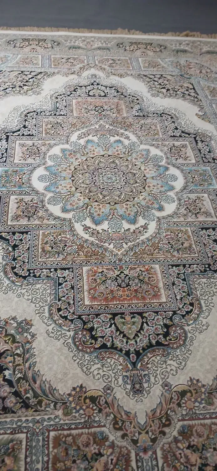 فرش دوازده متری وشش متری|فرش|گرگان, |دیوار