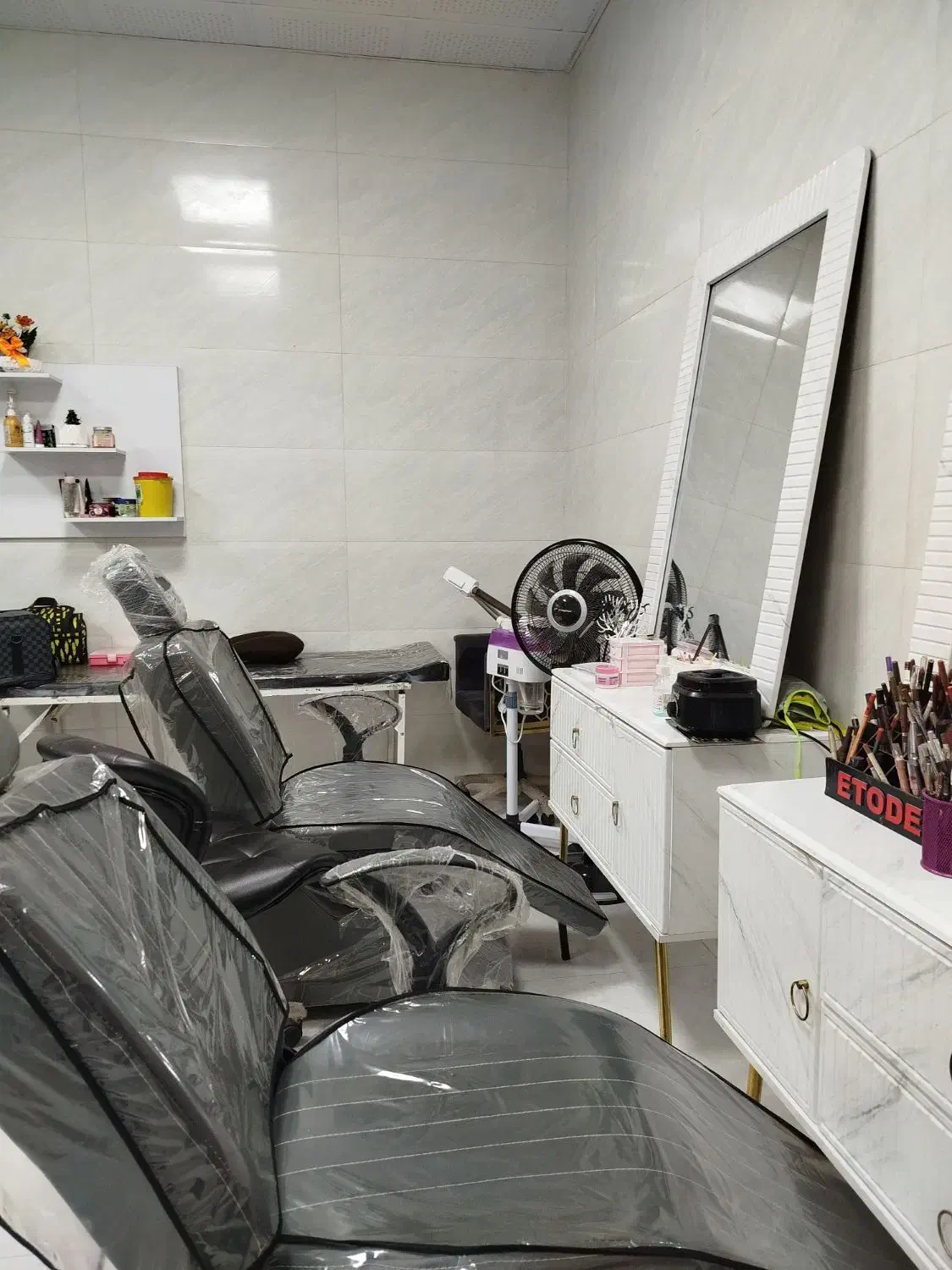 جذب پرسنل در سالن زیبایی و( کارآموز رایگان)|استخدام درمانی، زیبایی، بهداشتی|فومن, |دیوار