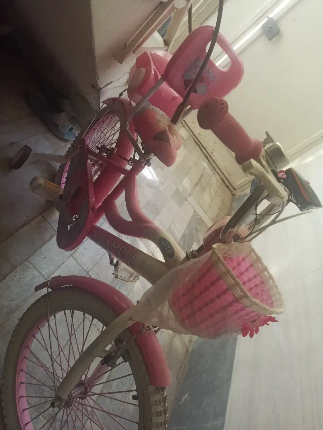 دوچرخه دخترانه کاملا سالم وتمیز|دوچرخه، اسکیت، اسکوتر|اهواز, طالقانی|دیوار