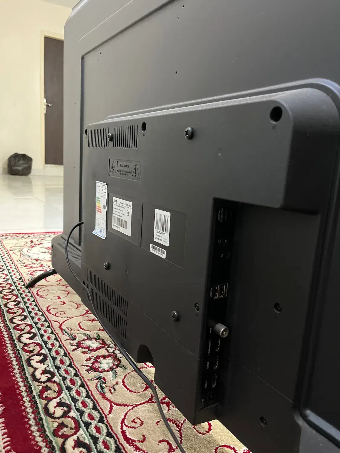 تلوزیون سام ۵۰ اینچ ۷۵۵۰ به دلیل مهاجرت|تلویزیون و پروژکتور|تهران, حکمت|دیوار