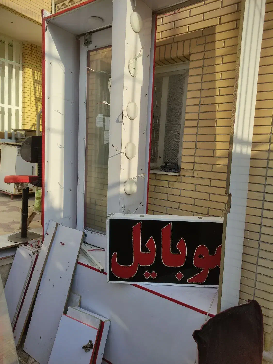 دو عدد میز پیشخوان و یک ویترین|فروشگاه و مغازه|شیراز, صاحب الزمان|دیوار