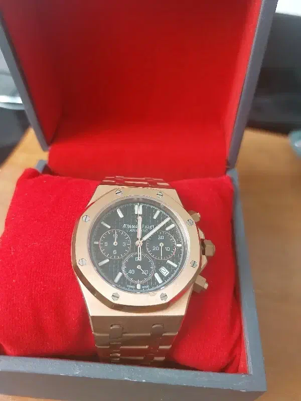 ساعت AP|ساعت|اصفهان, ارغوانیه|دیوار