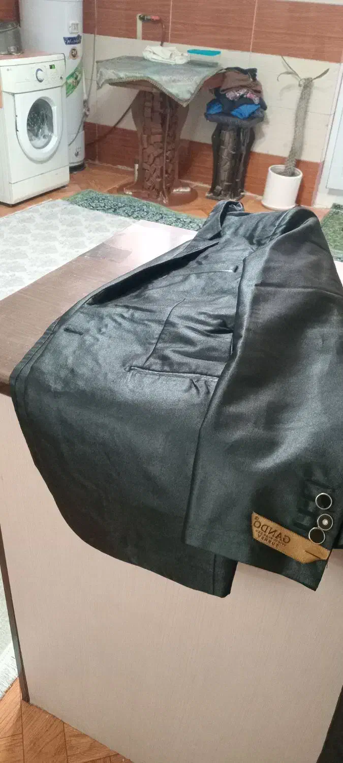 کت وشلوار درحدنوسایزتقریبا ایکس لارج|لباس|قدس, شهر‌قدس|دیوار