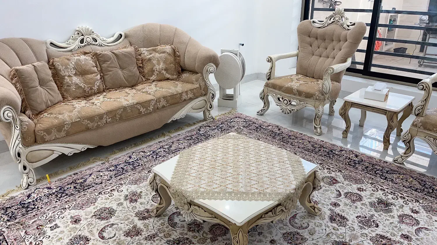 مبلمان سلطنتی ۷نفره|مبلمان خانگی و میز عسلی|اندیمشک, |دیوار