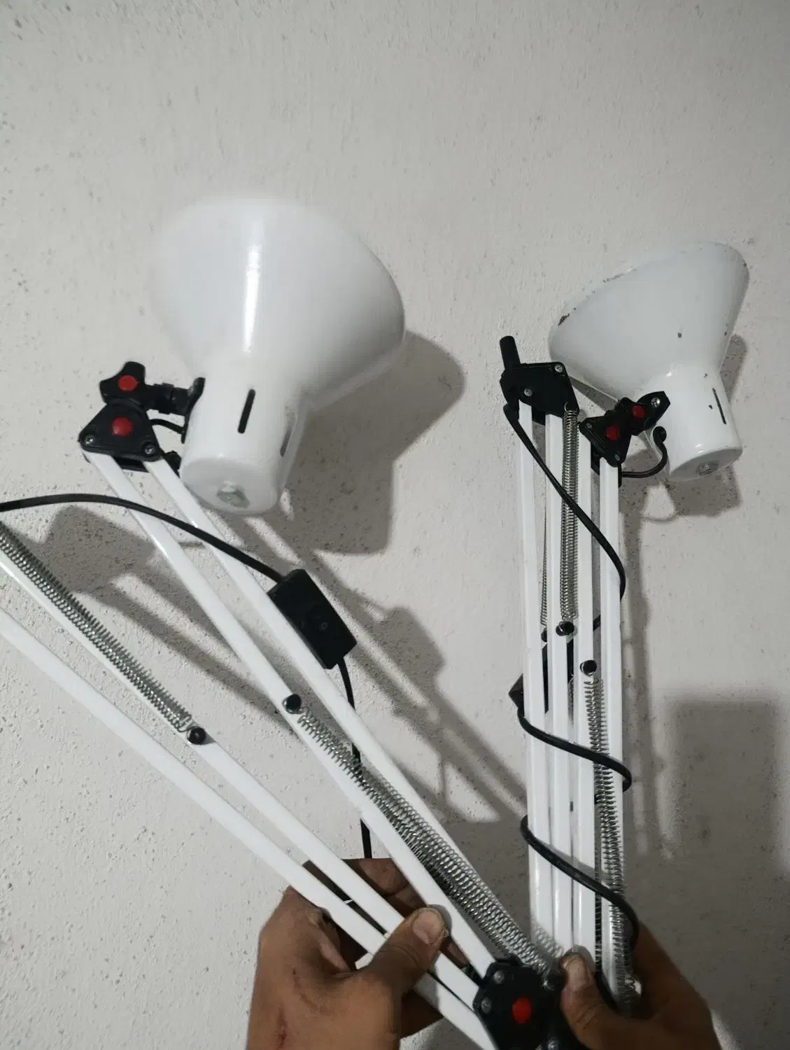 فن رومیزی زیردستدارناخنکار،چراغ کار، استندرومیزی|آرایشگاه و سالنهای زیبایی|رشت, ساغری سازان|دیوار