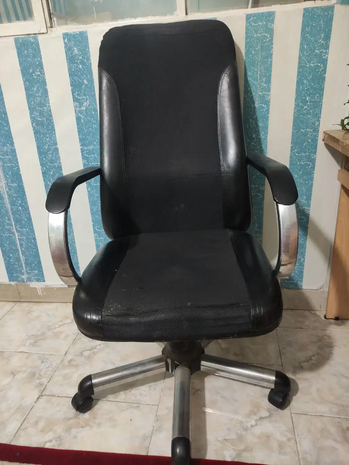 صندلی چرخ دار شرکتی|مبلمان اداری|فردیس, شهرک شهید حسینی|دیوار