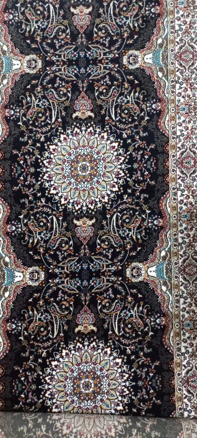 فرش کناره نونو|فرش|قزوین, |دیوار