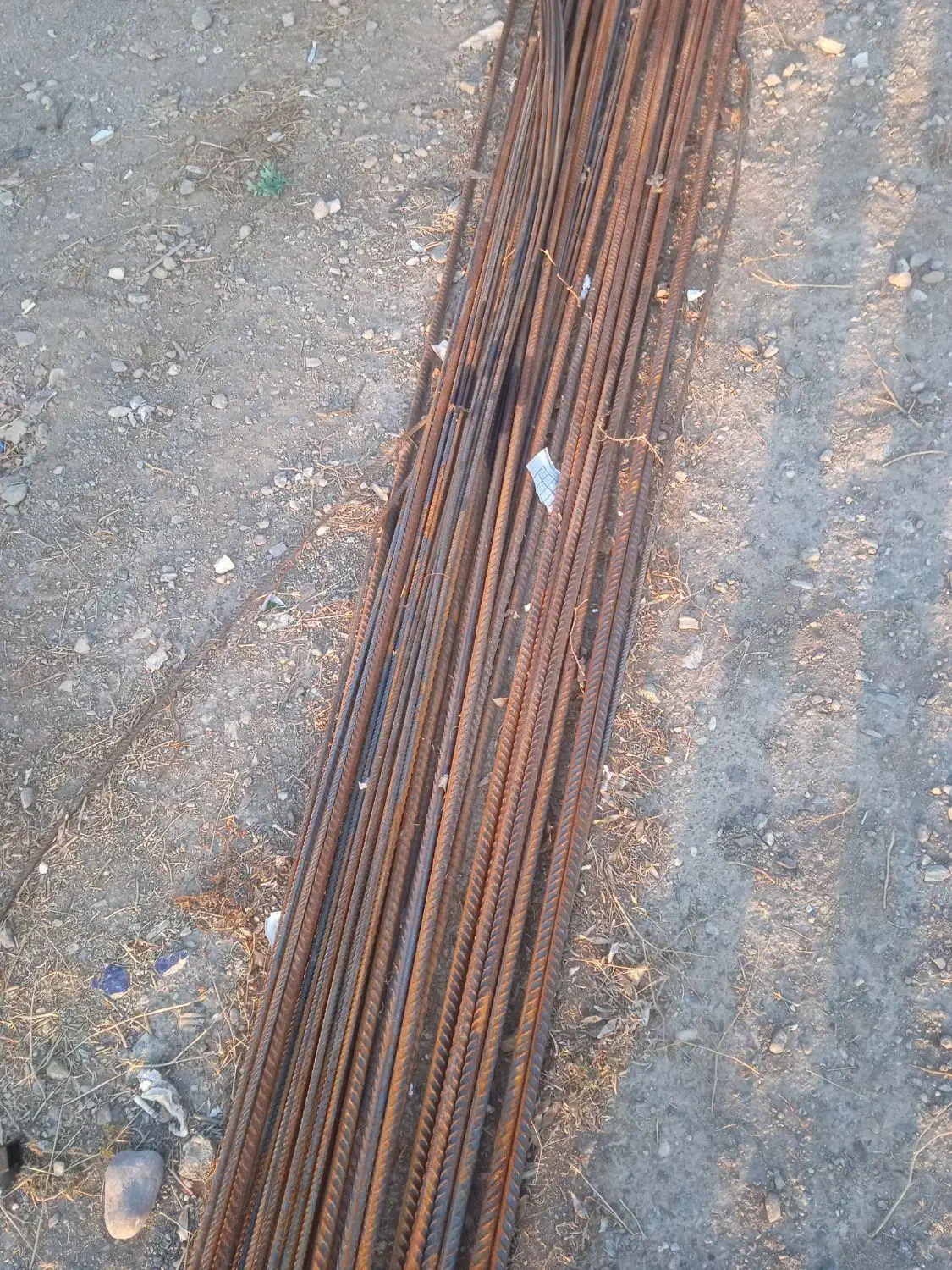 20 شاخه میلگرد شماره 16 و 35 شاخه میلگرد شماره 8|مصالح و تجهیزات ساختمان|قره ضیاالدین, |دیوار