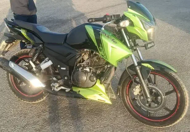 آپاچی کاملا تر و تمیز و سالم|موتورسیکلت|خواف, |دیوار