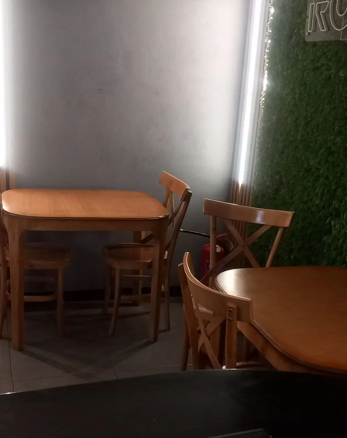 استخدام نیرو خانم و آقا(کارگرساده صندوقدار ظرفشور)|استخدام خدمات فروشگاه و رستوران|تهران, امانیه|دیوار