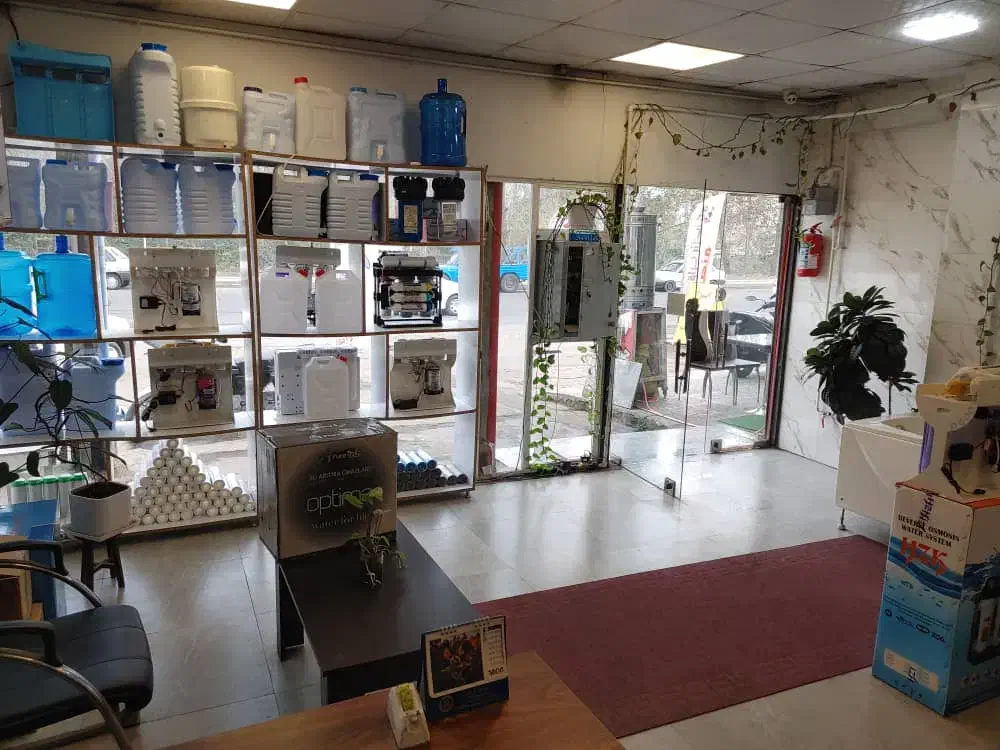 اجاره مغازه به متراژ 54 متر بر خیابان اصلی|اجارهٔ مغازه و غرفه|رشت, کوی حسینی|دیوار