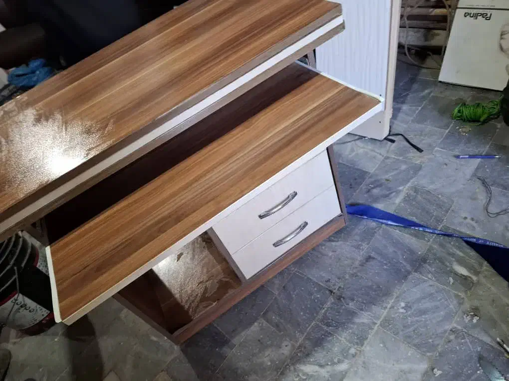 میز اداری|مبلمان اداری|کرمانشاه, |دیوار