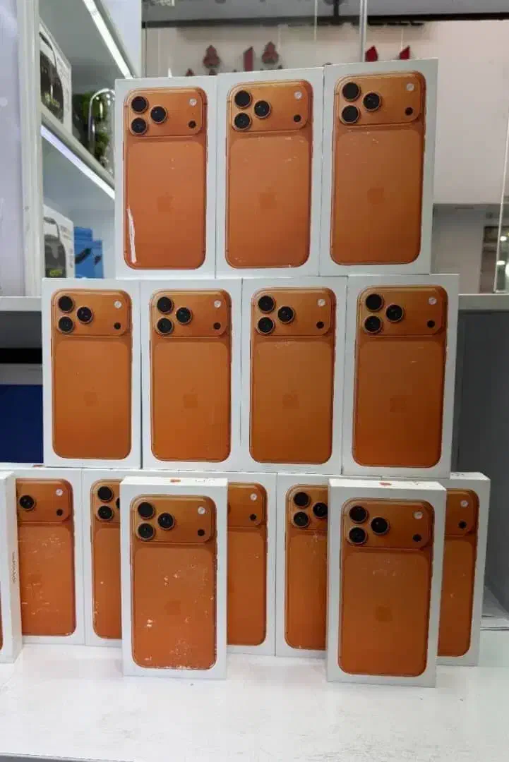 Iphone 17 pro max رجیستر شده و بدون رجیستر|موبایل|شیراز, زند|دیوار