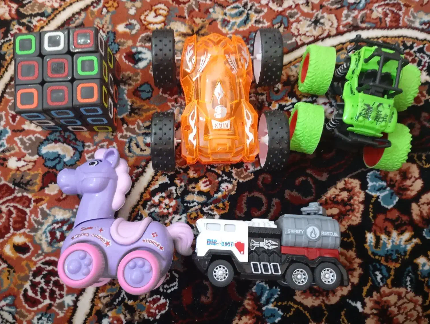 اسباب بازی همش با هم ۸۰تومن|اسباب‌‌بازی|قم, دروازه ری|دیوار