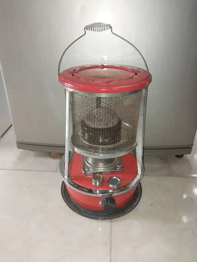 چراغ والور نفتی اصل ژاپن کاملا سالم|بخاری، هیتر، شومینه|چالوس, |دیوار