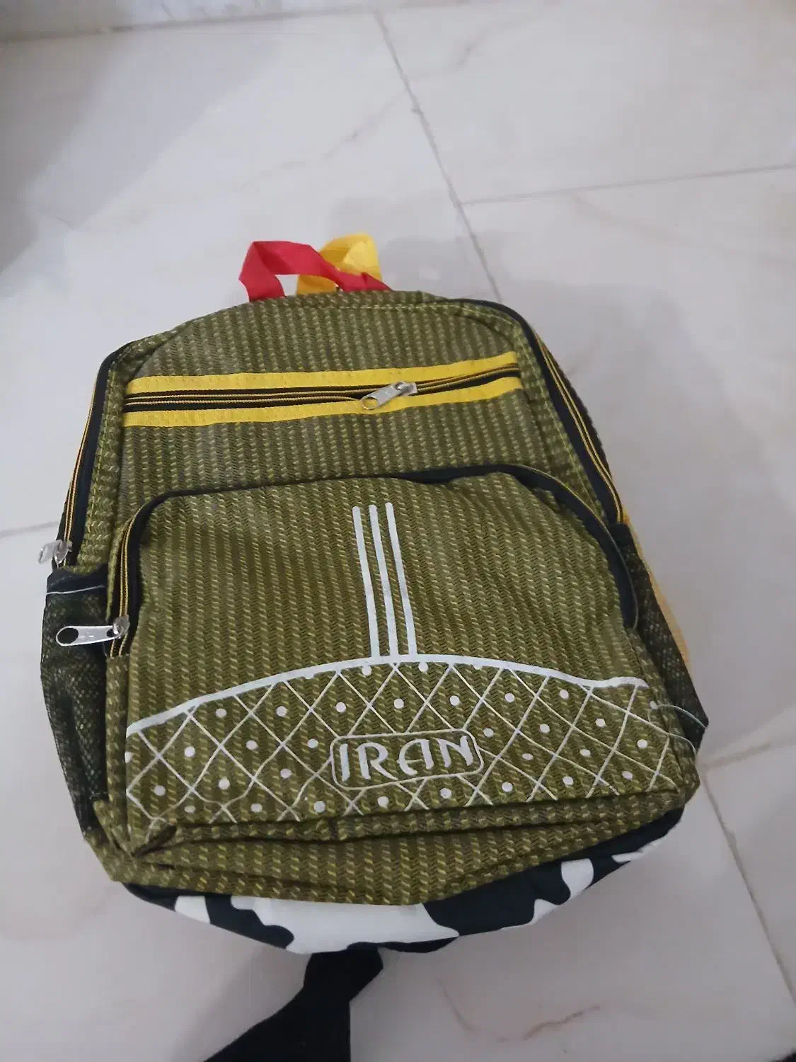 کوله وکاپشن|کفش و لباس بچه|بردسکن, |دیوار