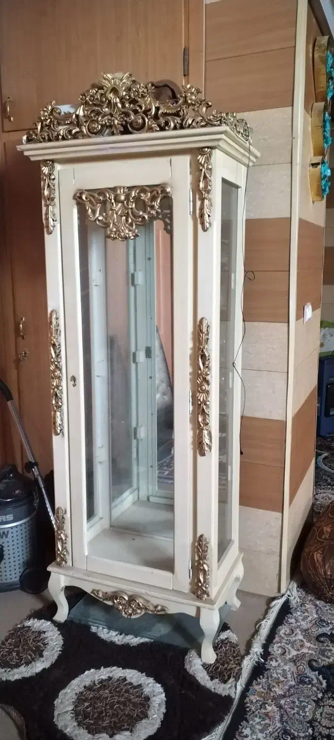 فروش بوفه و ساعت ایستاده|بوفه، ویترین، کنسول|زاهدان, |دیوار