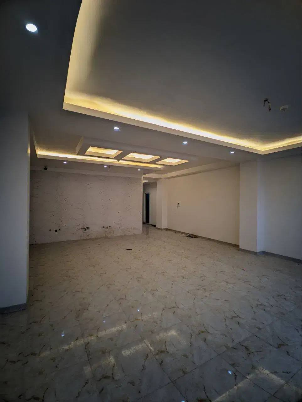 همایونویلا نوساز / کوچه مشجر / سازنده برند|فروش آپارتمان|محمدشهر, همایون ویلا|دیوار